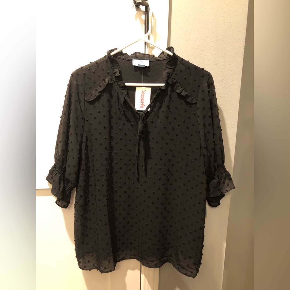 Black flowy blouse top